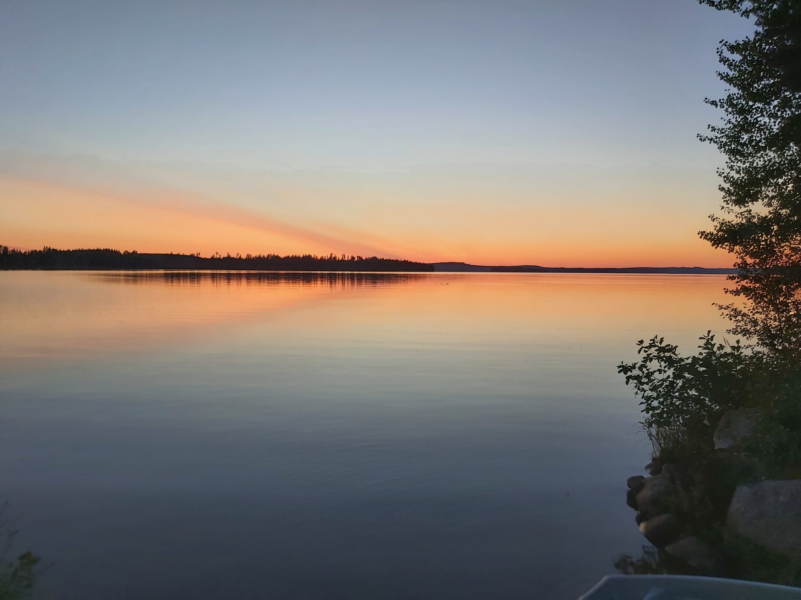 Kuvassa iltarusko, auringon lasku